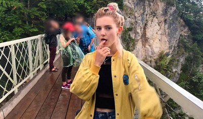 Парень предложил русской туристке во время экскурсии выполнить оральный секс.